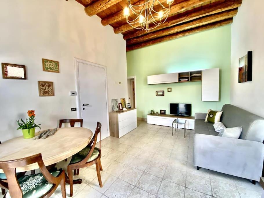 Zona Fiera A 10 Minuti Dal Centro Con Parcheggio Apartment Verona Luaran gambar
