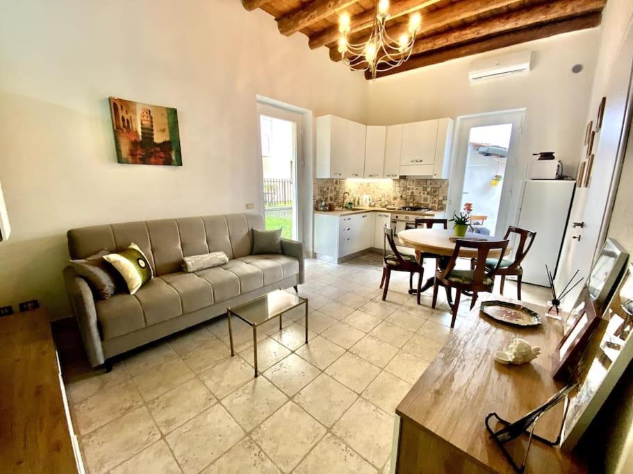 Zona Fiera A 10 Minuti Dal Centro Con Parcheggio Apartment Verona Luaran gambar