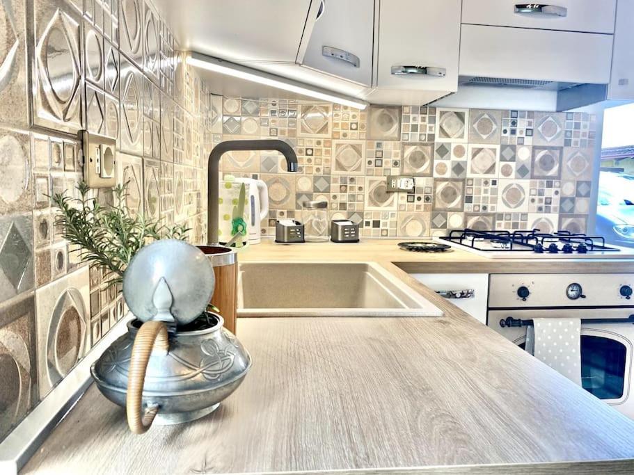 Zona Fiera A 10 Minuti Dal Centro Con Parcheggio Apartment Verona Luaran gambar