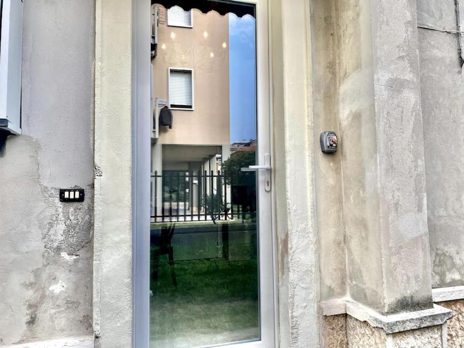 Zona Fiera A 10 Minuti Dal Centro Con Parcheggio Apartment Verona Luaran gambar